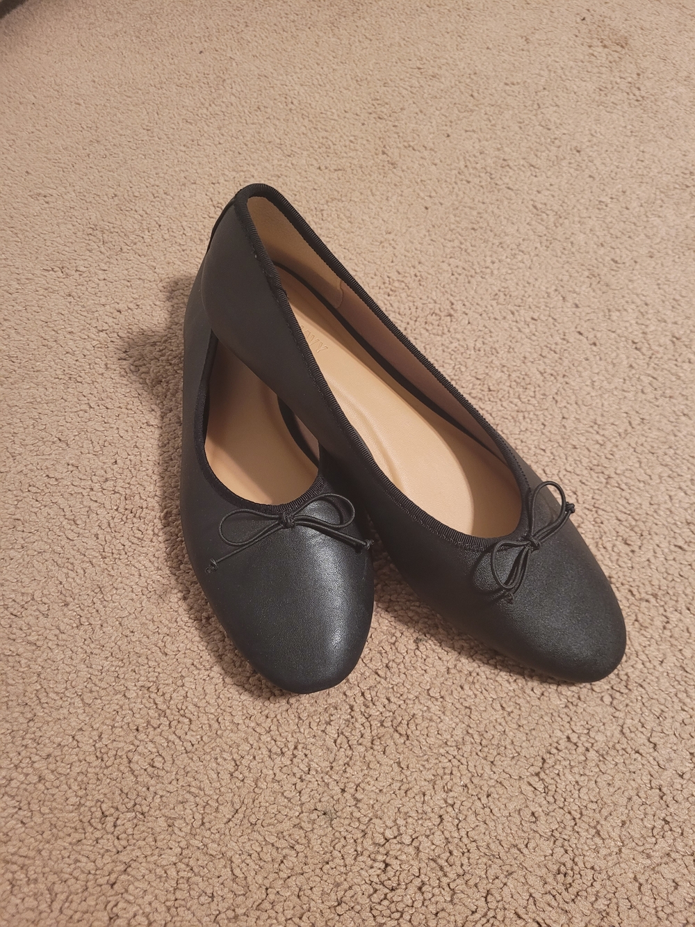Old Navy Classic Black Ballet Flats with Bow Size 9
